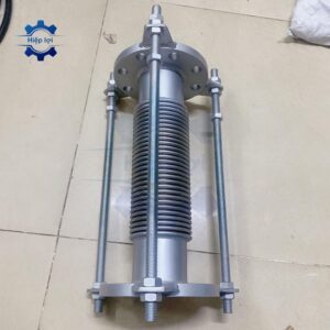 ong inox hoi nong mat bich 3 ty ngoai